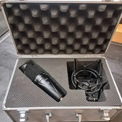 ART Pro Audio - M-TWO